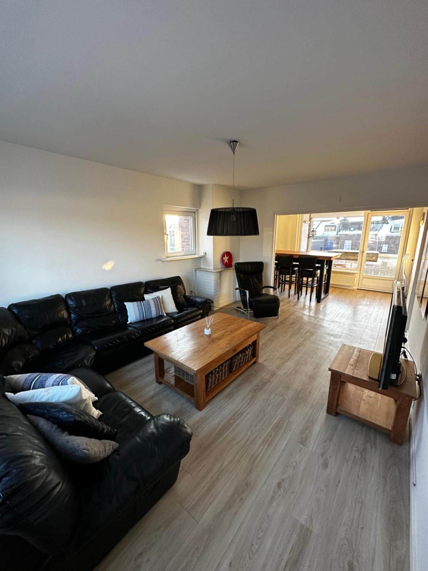 Lovely 2-Bedroom Apartment With Balcony Maastricht Luaran gambar